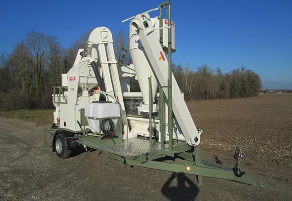 Maszyna do czyszczenia i zaprawiania nasion AS 354, 355