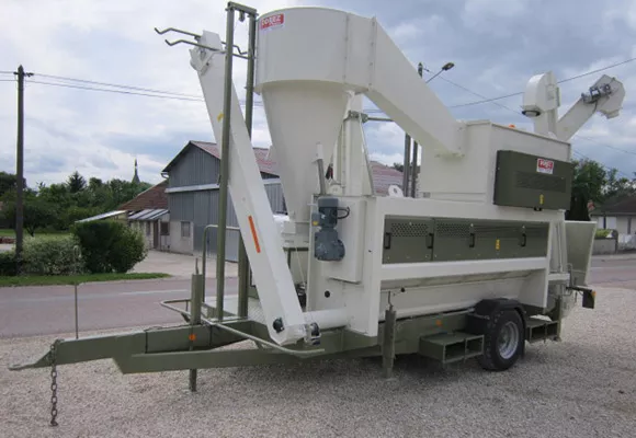 Maszyna do czyszczenia i zaprawiania nasion AS 354, 355