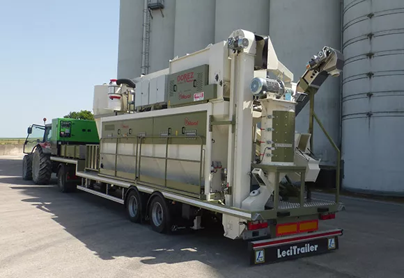 Maszyna do czyszczenia i zaprawiania nasion RTPL 704, 705