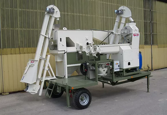 Maszyna do czyszczenia i zaprawiania nasion TD 53-54, 153, 354