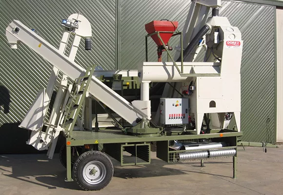 Maszyna do czyszczenia i zaprawiania nasion TD 53-54, 153, 354